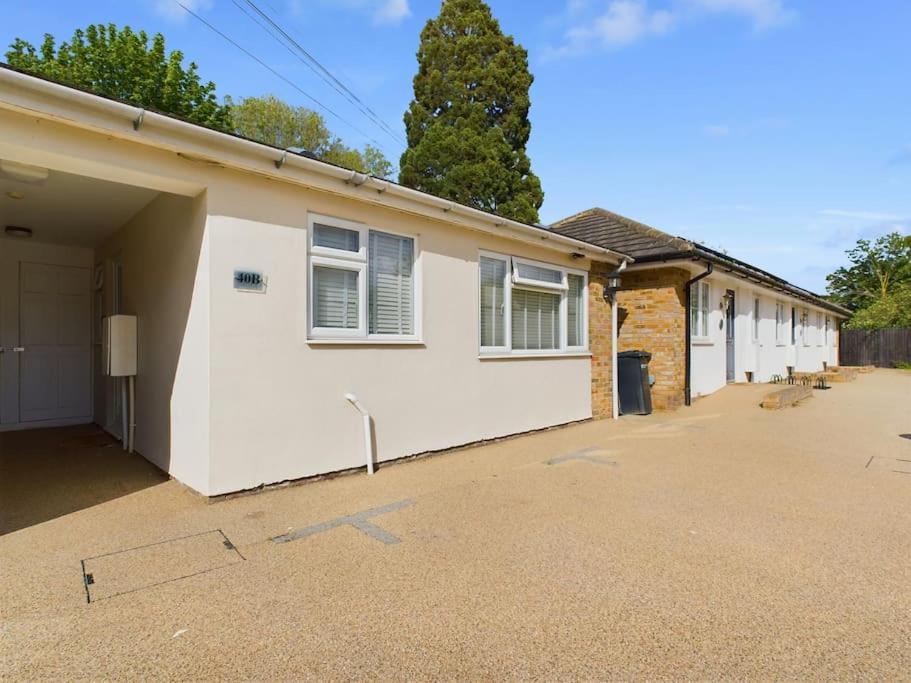 Fabulous Quiet Chelmsford Apartment - Free Parking 외부 사진